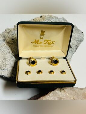 Mr. Tux Tuxedo Gold and Black Men’s Vintage Cufflink Set